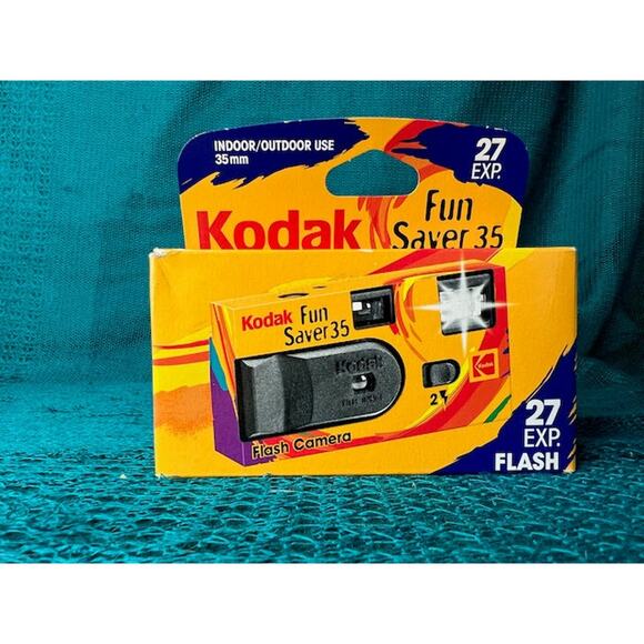 Kodak One Time Use camera expired 6/2003 - Picture 1 of 7